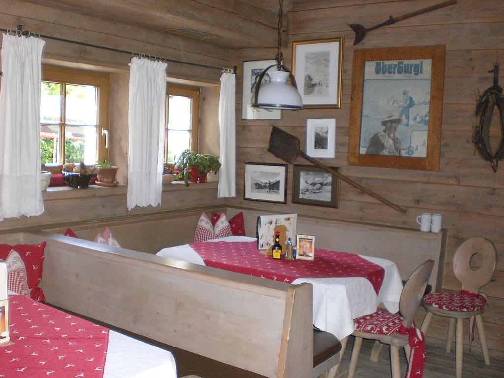 Dorf Alm Inn
